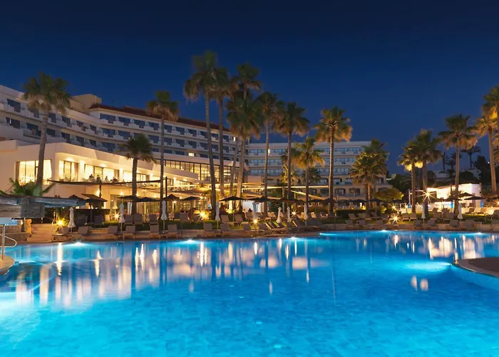 St George Beach Hotel & Spa Resort (Adults Only)